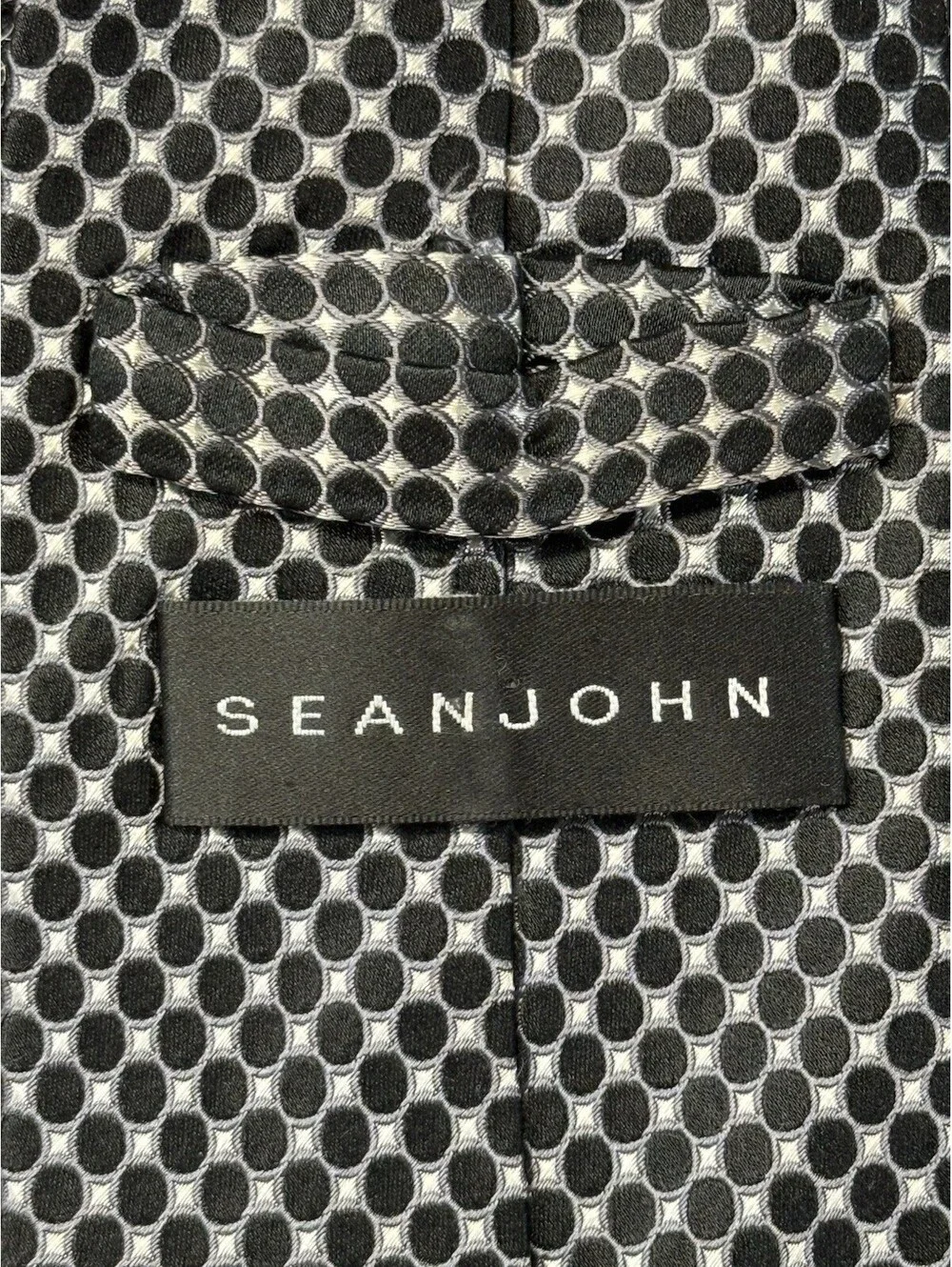 Sean John Men's Black & White Geometric Woven Silk Tie w/ Logo Accent One Size